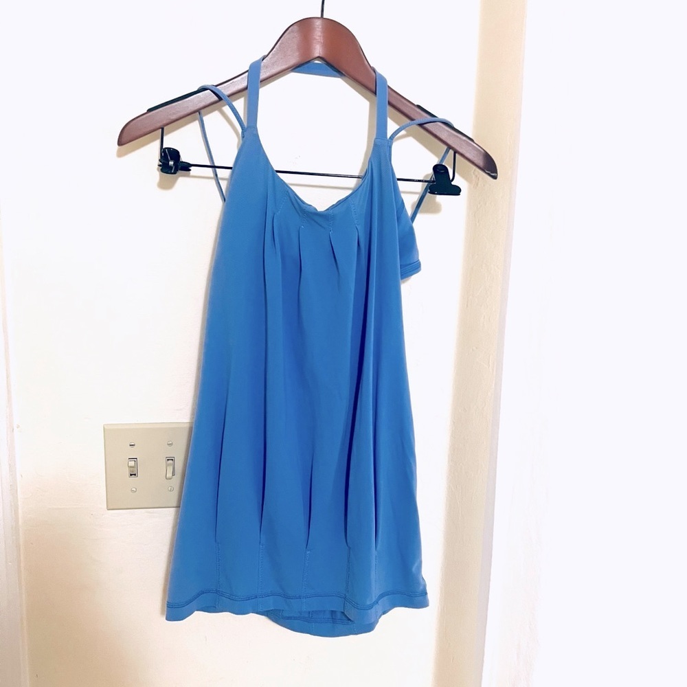 Lululemon Open Back Top Size 6